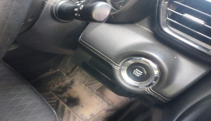 2024 Toyota URBAN CRUISER HYRYDER G NEO DRIVE, Petrol, Manual, 64,000 km, interior