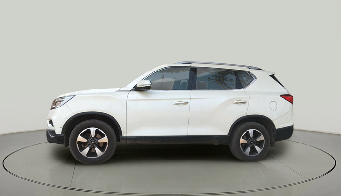 2018 Mahindra ALTURAS G4 2WD AT, Diesel, Automatic, 1,13,123 km, exterior
