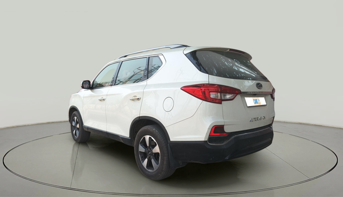 2018 Mahindra ALTURAS G4 2WD AT, Diesel, Automatic, 1,13,123 km, exterior