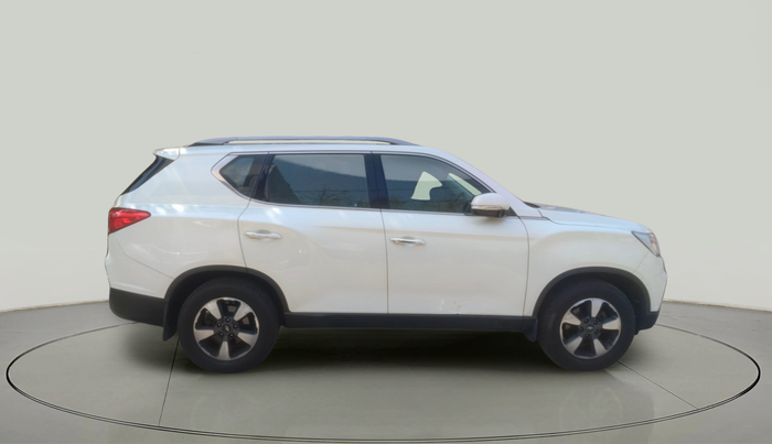2018 Mahindra ALTURAS G4 2WD AT, Diesel, Automatic, 1,13,123 km, exterior