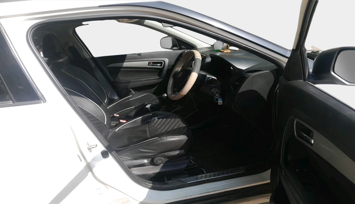 2018 Maruti Vitara Brezza ZDI, Diesel, Manual, 81,504 km, interior