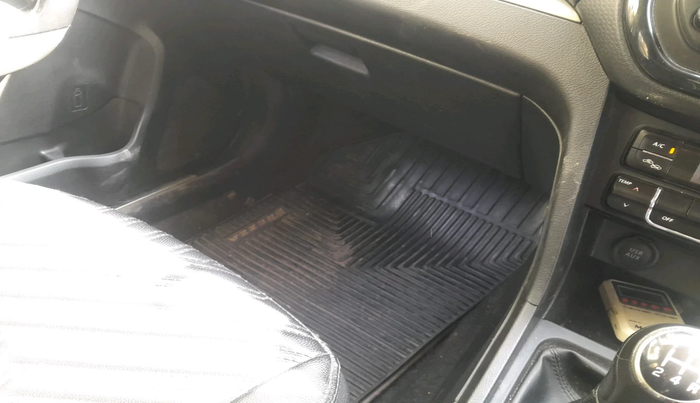 2018 Maruti Vitara Brezza ZDI, Diesel, Manual, 81,504 km, interior