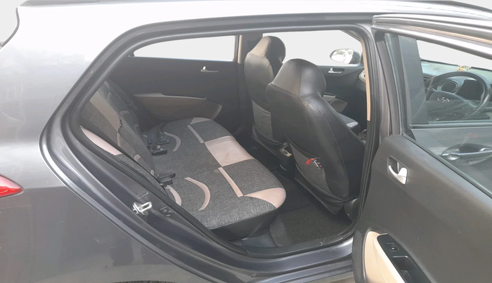 2015 Hyundai Grand i10 SPORTZ 1.2 KAPPA VTVT, Petrol, Manual, 64,292 km, interior