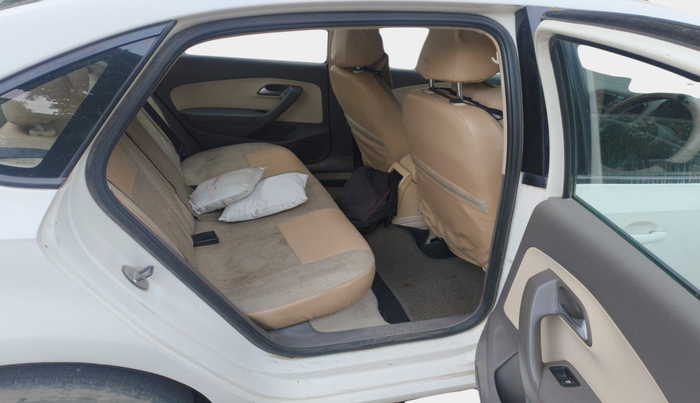 2013 Volkswagen Vento COMFORTLINE DIESEL 1.6, Diesel, Manual, 2,21,270 km, interior