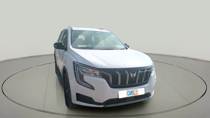 2024 Mahindra XUV700 AX5 Select Diesel MT 7 STR, Diesel, Manual, 21,585 km, exterior