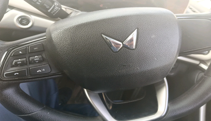 2024 Mahindra XUV700 AX5 Select Diesel MT 7 STR, Diesel, Manual, 21,585 km, interior