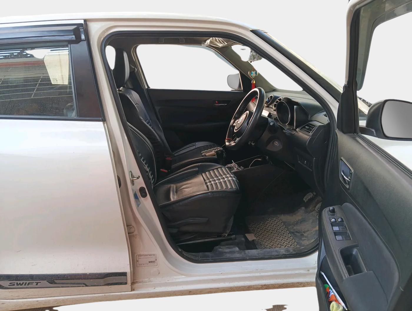 2022 Maruti Swift VXI, Petrol, Manual, 53,000 km, interior