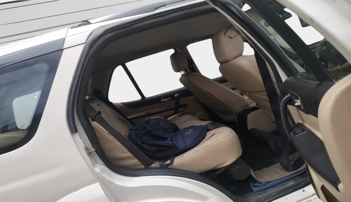 2013 Tata Safari Storme 2.2 LX 4X2, Diesel, Manual, 1,15,255 km, interior