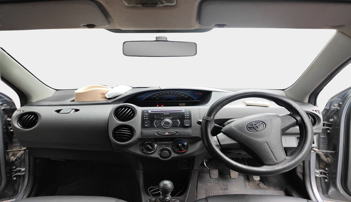 2013 Toyota Etios GD, Diesel, Manual, 1,24,633 km, interior