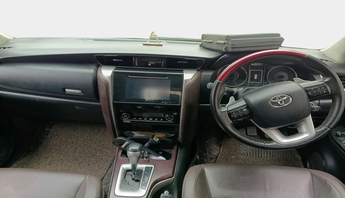 2017 Toyota Fortuner 2.8 4X2 AT, Diesel, Automatic, 91,351 km, interior