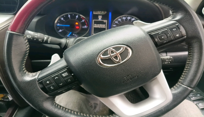 2017 Toyota Fortuner 2.8 4X2 AT, Diesel, Automatic, 91,351 km, interior