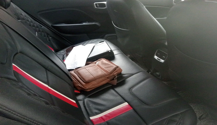 2019 Hyundai VENUE SX PLUS 1.0 TURBO DCT, Petrol, Automatic, 61,157 km, interior