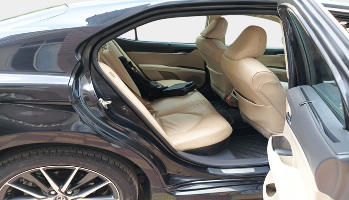 2023 Toyota Camry HYBRID, Hybrid, Automatic, 21,142 km, interior