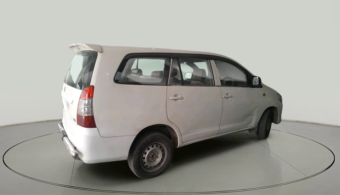 2015 Toyota Innova 2.5 G 8 STR, Diesel, Manual, 70,466 km, exterior