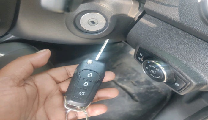 2017 Ford New Figo AMBIENTE 1.2 PETROL ABS, Petrol, Manual, 47,792 km, interior