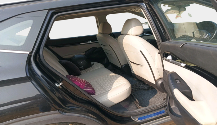 2021 KIA SELTOS HTX 1.5 PETROL, Petrol, Manual, 31,011 km, interior