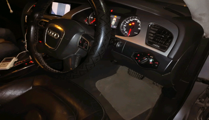 2012 Audi A4 2.0 TDI, Diesel, Automatic, 1,10,451 km, interior