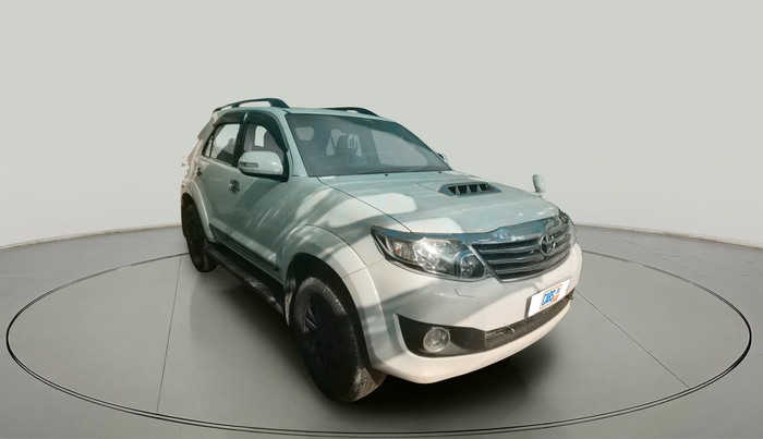 2014 Toyota Fortuner 3.0 4X2 MT, Diesel, Manual, 2,69,432 km, exterior