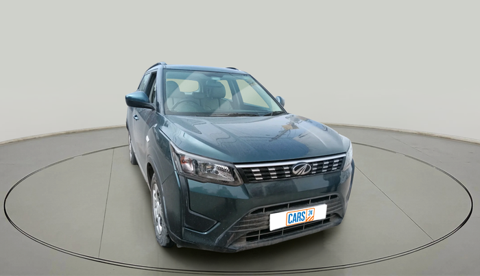2019 Mahindra XUV300 W6 1.5 DIESEL AMT, Diesel, Automatic, 44,705 km, exterior