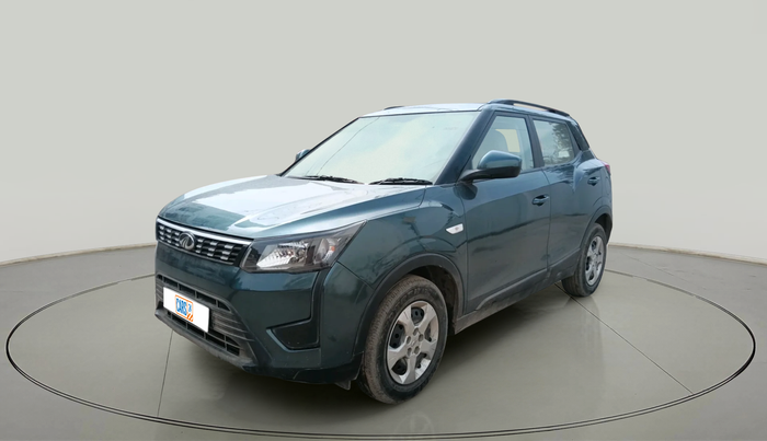 2019 Mahindra XUV300 W6 1.5 DIESEL AMT, Diesel, Automatic, 44,705 km, exterior