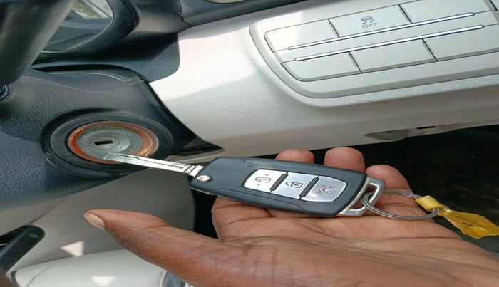 2019 Mahindra XUV300 W6 1.5 DIESEL AMT, Diesel, Automatic, 44,705 km, interior