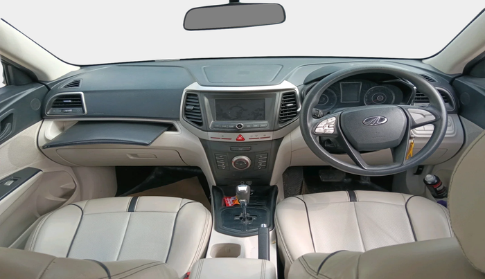 2019 Mahindra XUV300 W6 1.5 DIESEL AMT, Diesel, Automatic, 44,705 km, interior