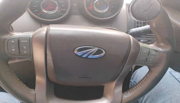 2012 Mahindra XUV500 W8, Diesel, Manual, 1,59,391 km, interior