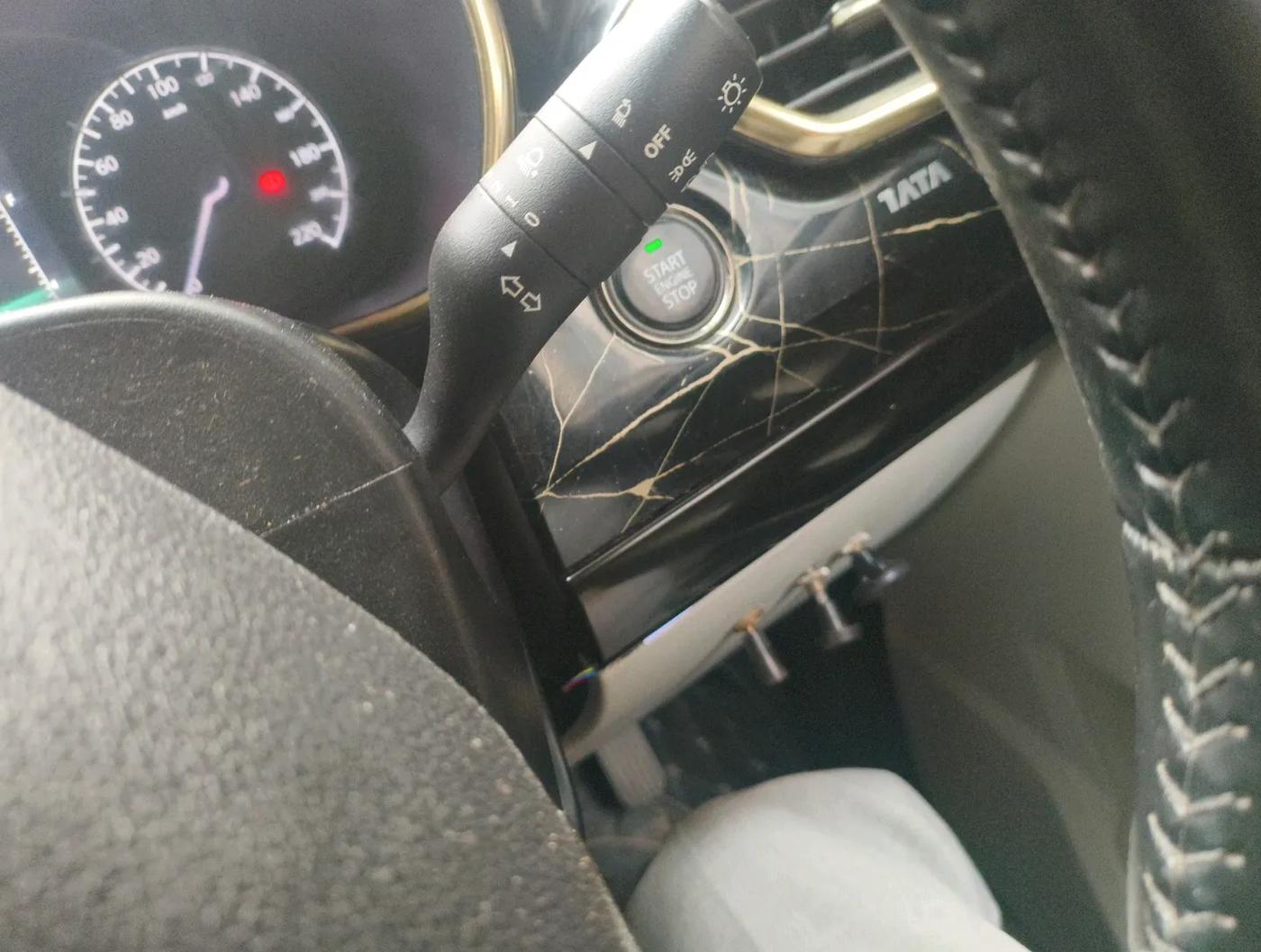 2022 Tata Safari XZA PLUS GOLD, Diesel, Automatic, 1,07,000 km, interior