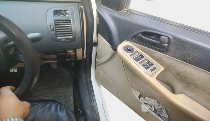 2013 Tata Indica Vista VX QUADRAJET, Diesel, Manual, 1,28,312 km, interior