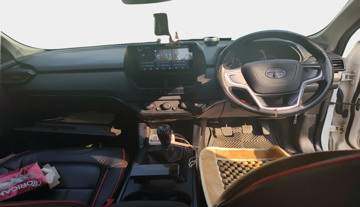 2022 Tata Harrier XE 2.0L KRYOTEC, Diesel, Manual, 43,577 km, interior