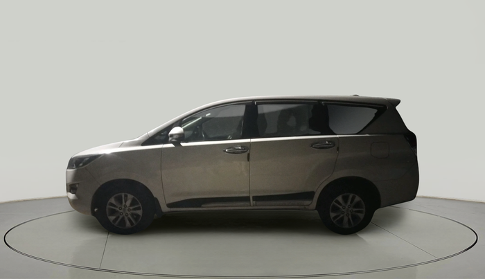 2020 Toyota Innova Crysta 2.4 VX 8 STR, Diesel, Manual, 2,48,792 km, exterior