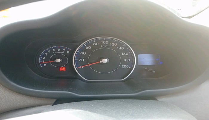 2016 Hyundai i10 SPORTZ 1.1, Petrol, Manual, 31,441 km, interior