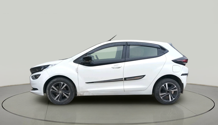 2020 Tata ALTROZ XZ DIESEL, Diesel, Manual, 1,05,411 km, exterior