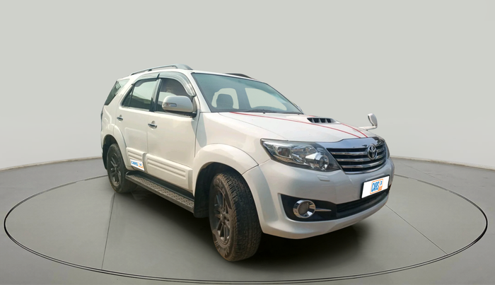 2016 Toyota Fortuner 3.0 4X2 MT, Diesel, Manual, 1,63,156 km, exterior