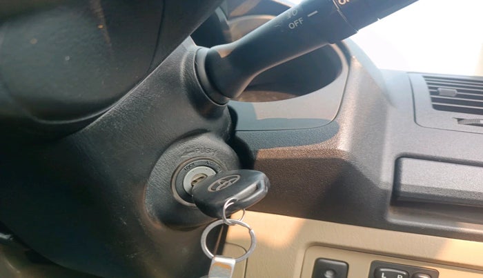 2016 Toyota Fortuner 3.0 4X2 MT, Diesel, Manual, 1,63,156 km, interior