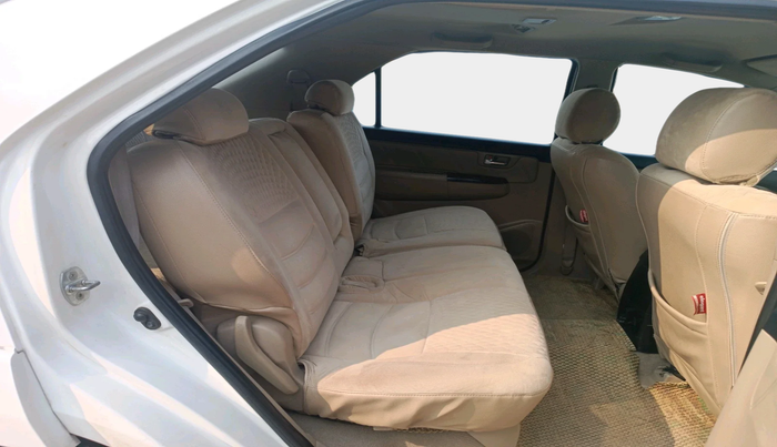 2016 Toyota Fortuner 3.0 4X2 MT, Diesel, Manual, 1,63,156 km, interior