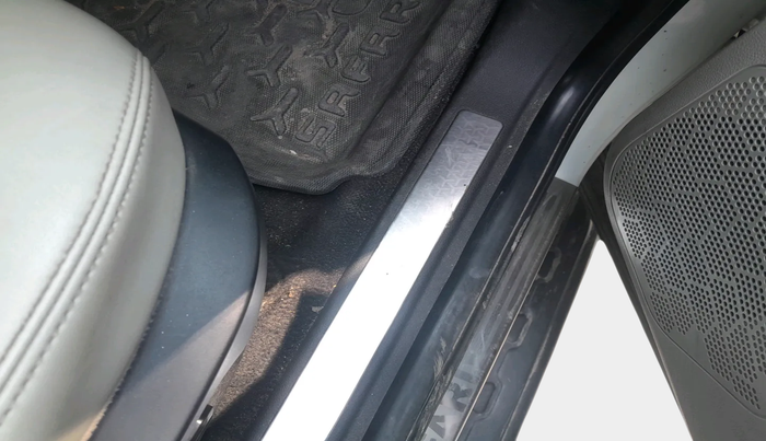 2021 Tata Safari XZA PLUS, Diesel, Automatic, 1,15,472 km, interior