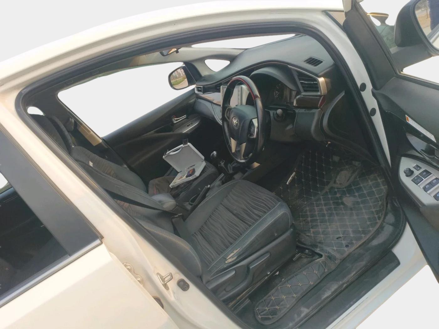 2021 Toyota Innova Crysta 2.4 VX 7 STR, Diesel, Manual, 1,04,555 km, interior