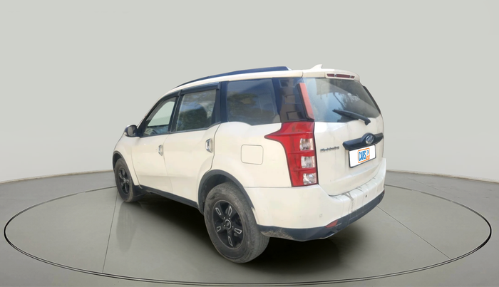 2015 Mahindra XUV500 W8, Diesel, Manual, 98,134 km, exterior