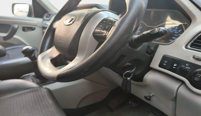 2018 Mahindra Scorpio S11 2WD, Diesel, Manual, 1,52,441 km, interior