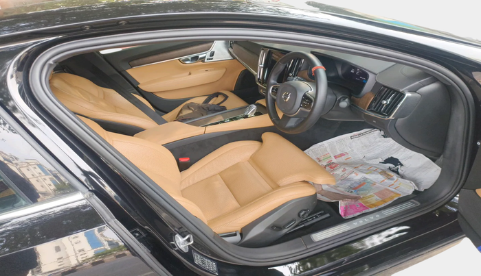 2024 Volvo S90 B5 Ultimate, Petrol, Automatic, 31,770 km, interior