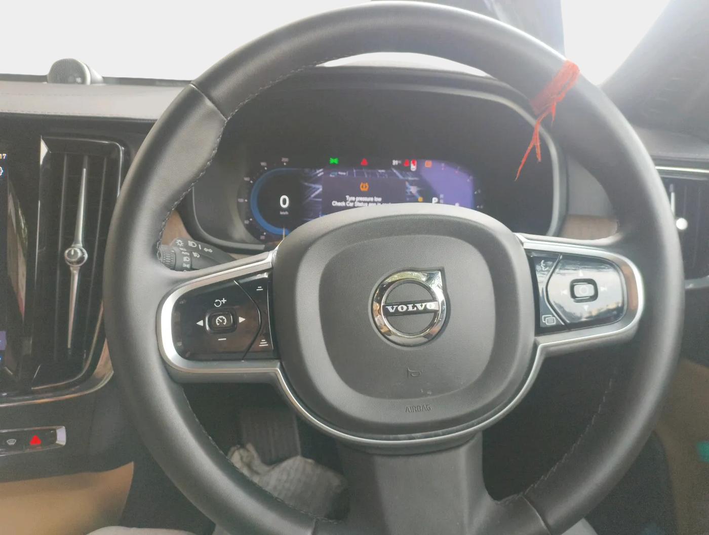 2024 Volvo S90 B5 Ultimate, Petrol, Automatic, 31,770 km, interior