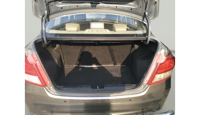 2018 Maruti Dzire VXI, Petrol, Manual, 1,04,941 km, exterior