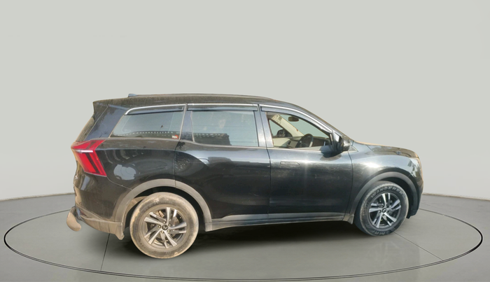 2024 Mahindra XUV700 AX 5 D AT 7 STR, Diesel, Automatic, 39,102 km, exterior