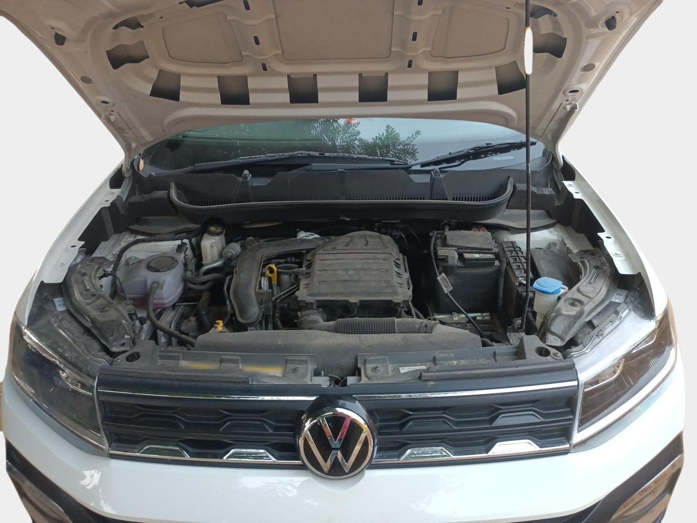 2024 Volkswagen TAIGUN Highline Plus 1.0 TSI MT, Petrol, Manual, 17,270 km, exterior