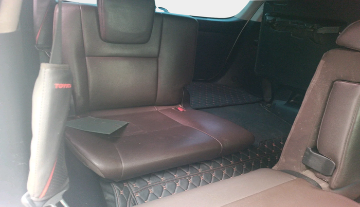 2018 Toyota Fortuner 2.8 4X4 MT, Diesel, Manual, 2,00,364 km, interior