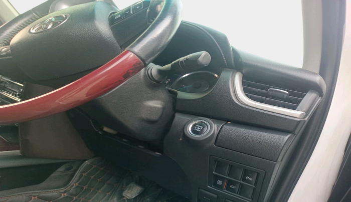 2018 Toyota Fortuner 2.8 4X4 MT, Diesel, Manual, 2,00,364 km, interior