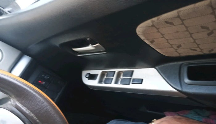 2016 Maruti Wagon R 1.0 VXI, Petrol, Manual, 92,883 km, interior