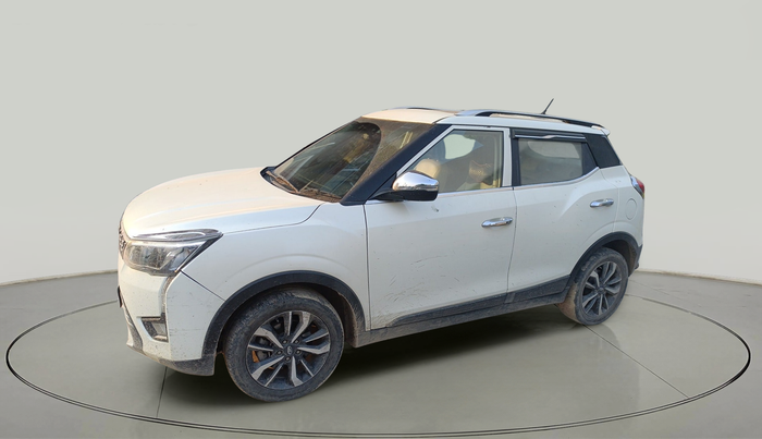 2019 Mahindra XUV300 W8 (O) 1.5 DIESEL, Diesel, Manual, 99,322 km, exterior