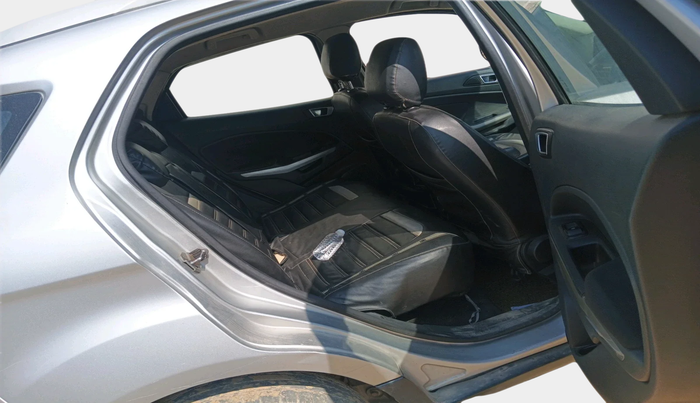 2017 Ford Ecosport TITANIUM 1.5L DIESEL, Diesel, Manual, 1,53,873 km, interior